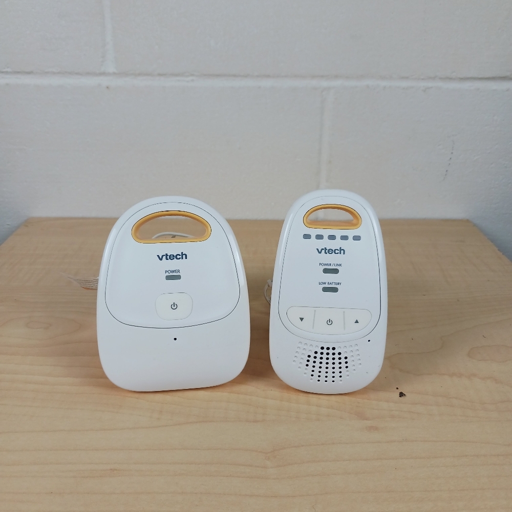 VTech DM111 Digital Audio Baby Monitor Parent And Baby Unit Works /w Power Cords